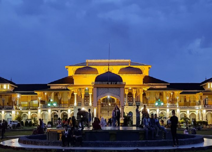Maimoon Palace